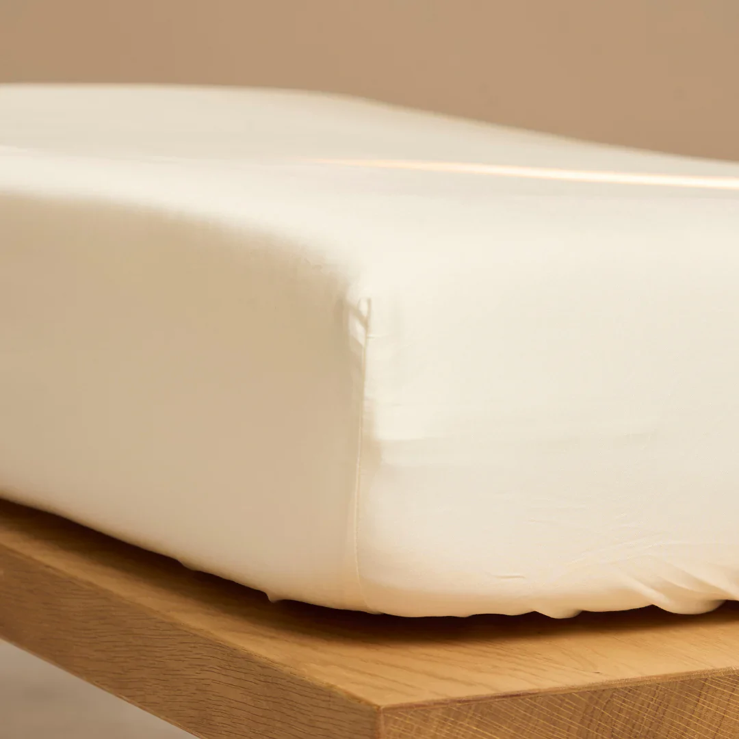 Hoeslaken TENCEL™ Sateen Off-white 30cm - Afbeelding 3